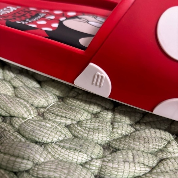 MELISSA Woman’s Beach Slide Minnie Red/White Polka Dot Slide Disney Sandals - Picture 5 of 7